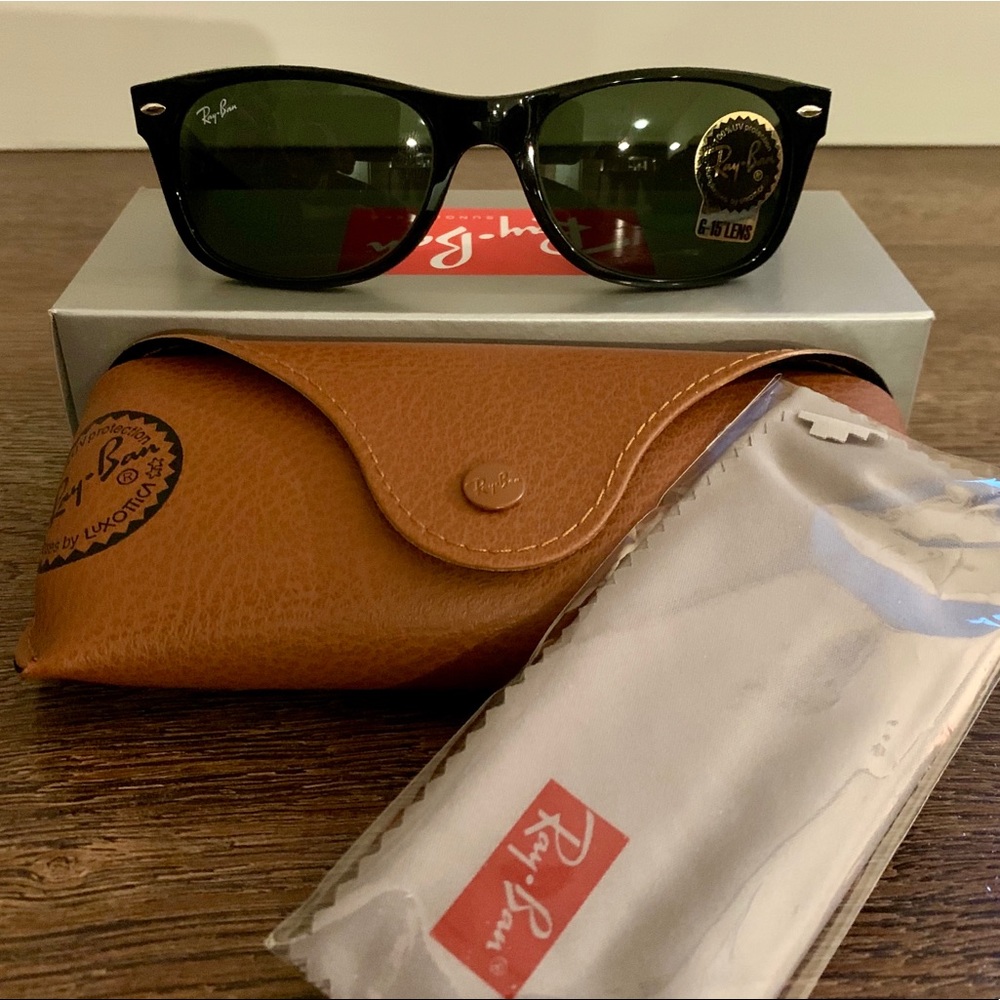 Ray-Ban Sunglasses (unisex) BRAND NEW